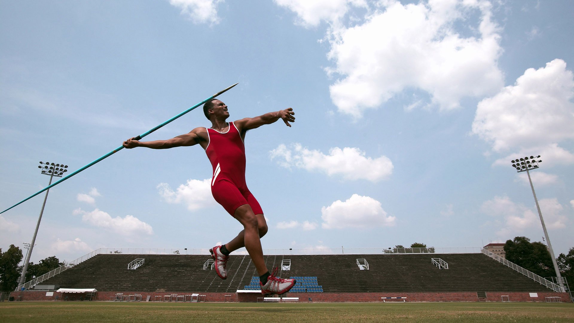 国家体育中心官方公告部分场馆维修暂停开放通知，国家体育馆完工